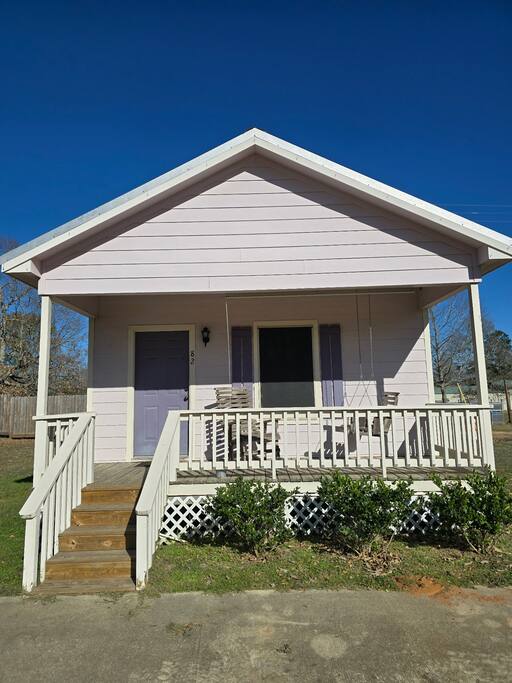 Lavender Linda Sunday House #82