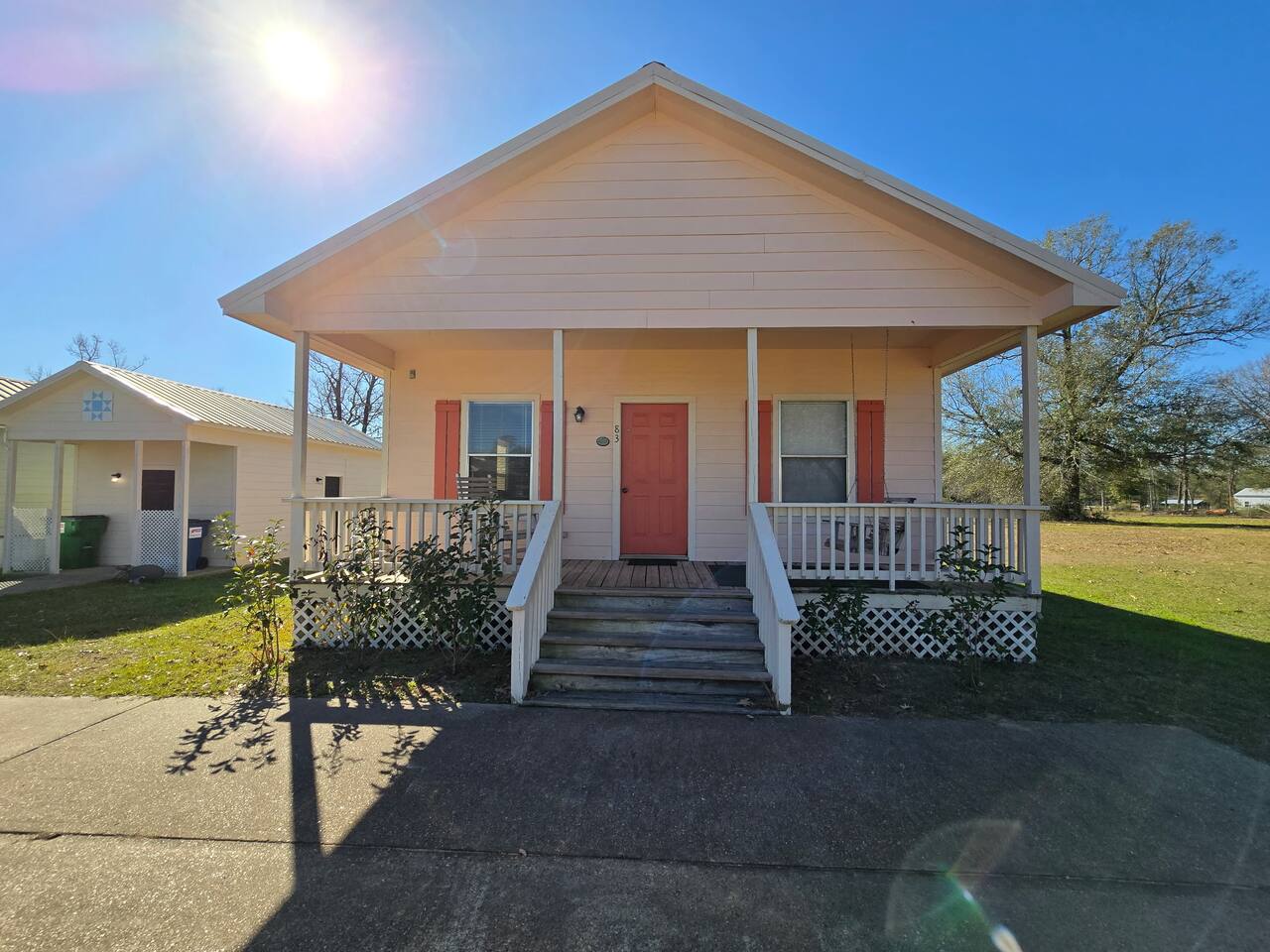 Jess Peachy Sunday House #83