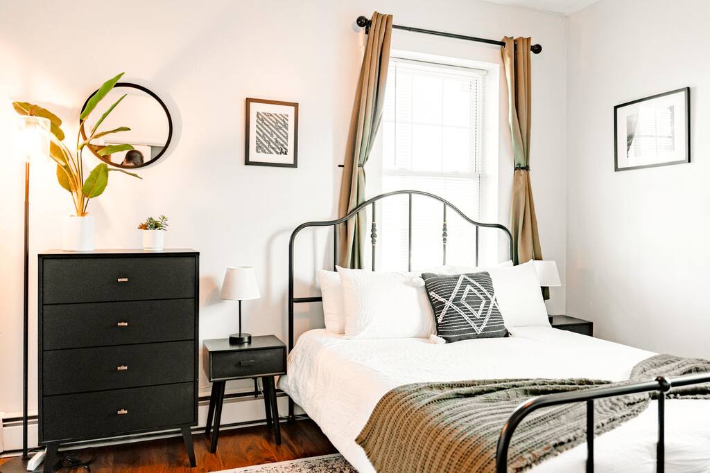 Furnished Studio Apartment in New Haven | Monthly Discounts
