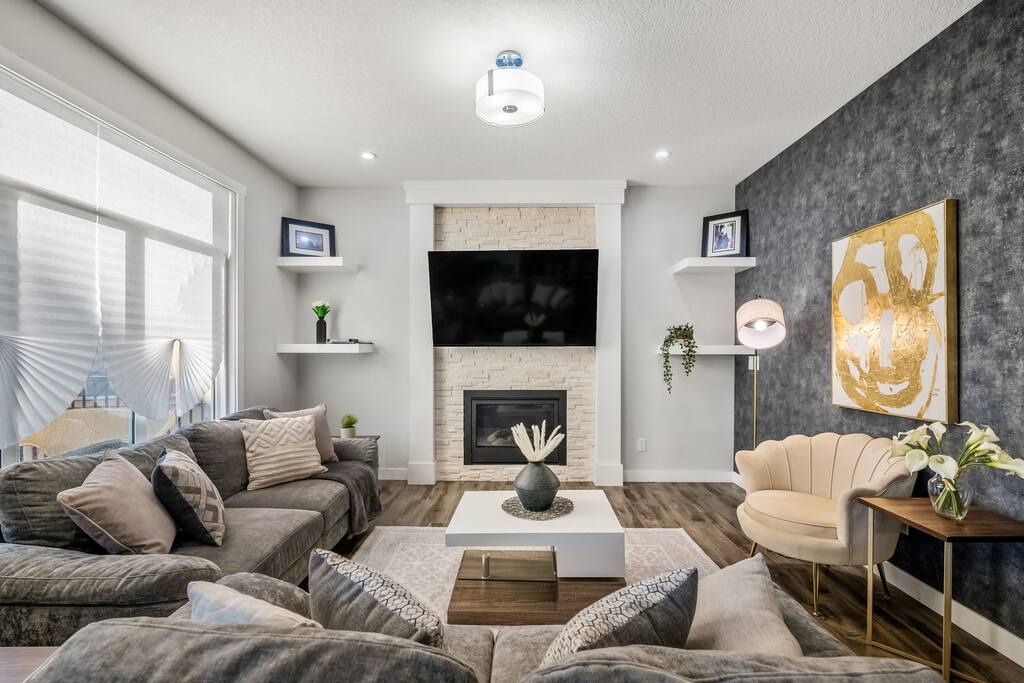 Spacious 8 Bedroom Family Retreat