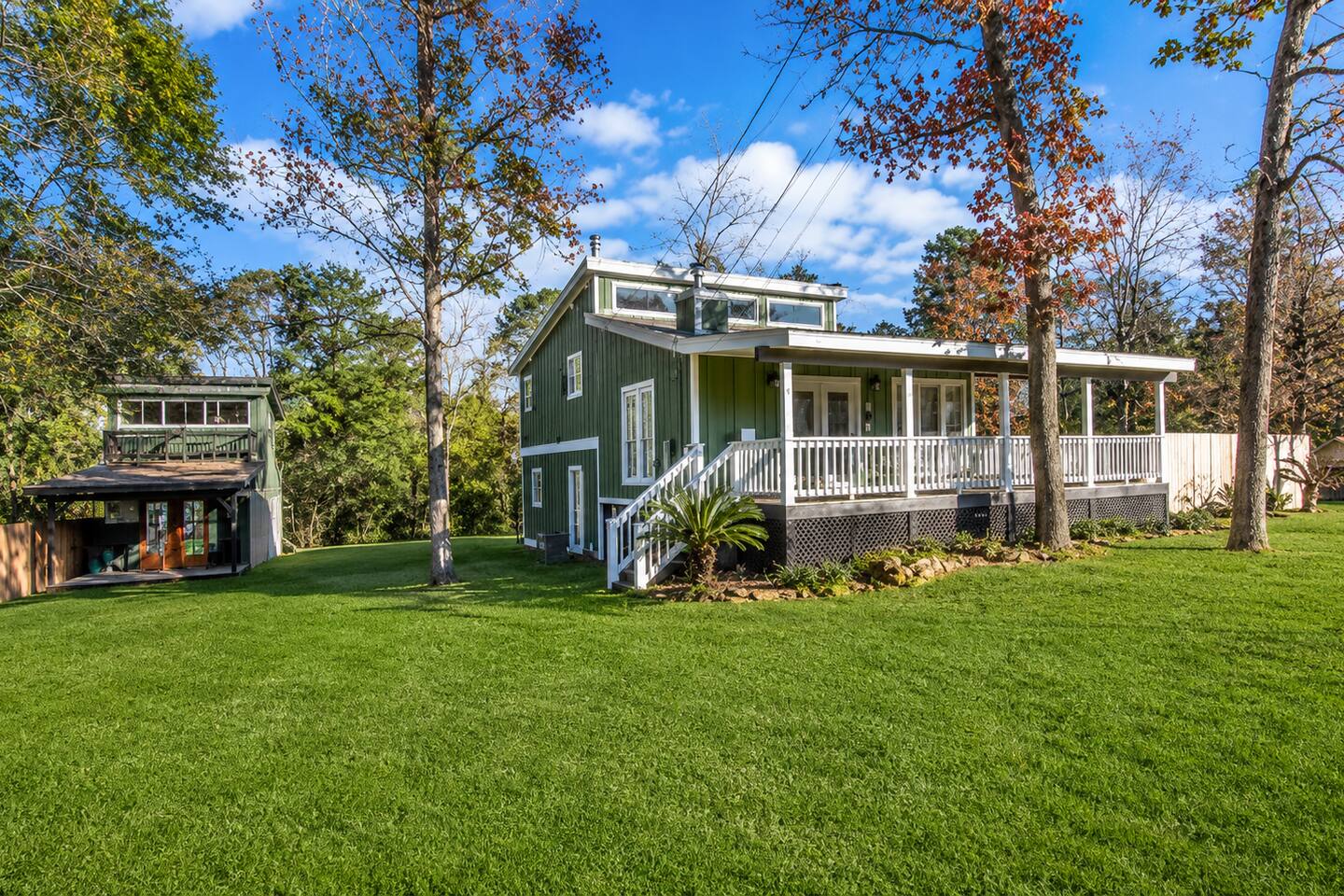 Casa Montgomery Lake Conroe Family Retreat