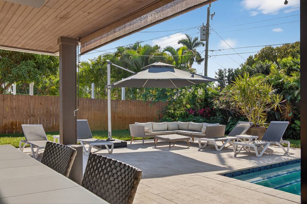 Palms & Paradise | Wilton Manors Pool Home