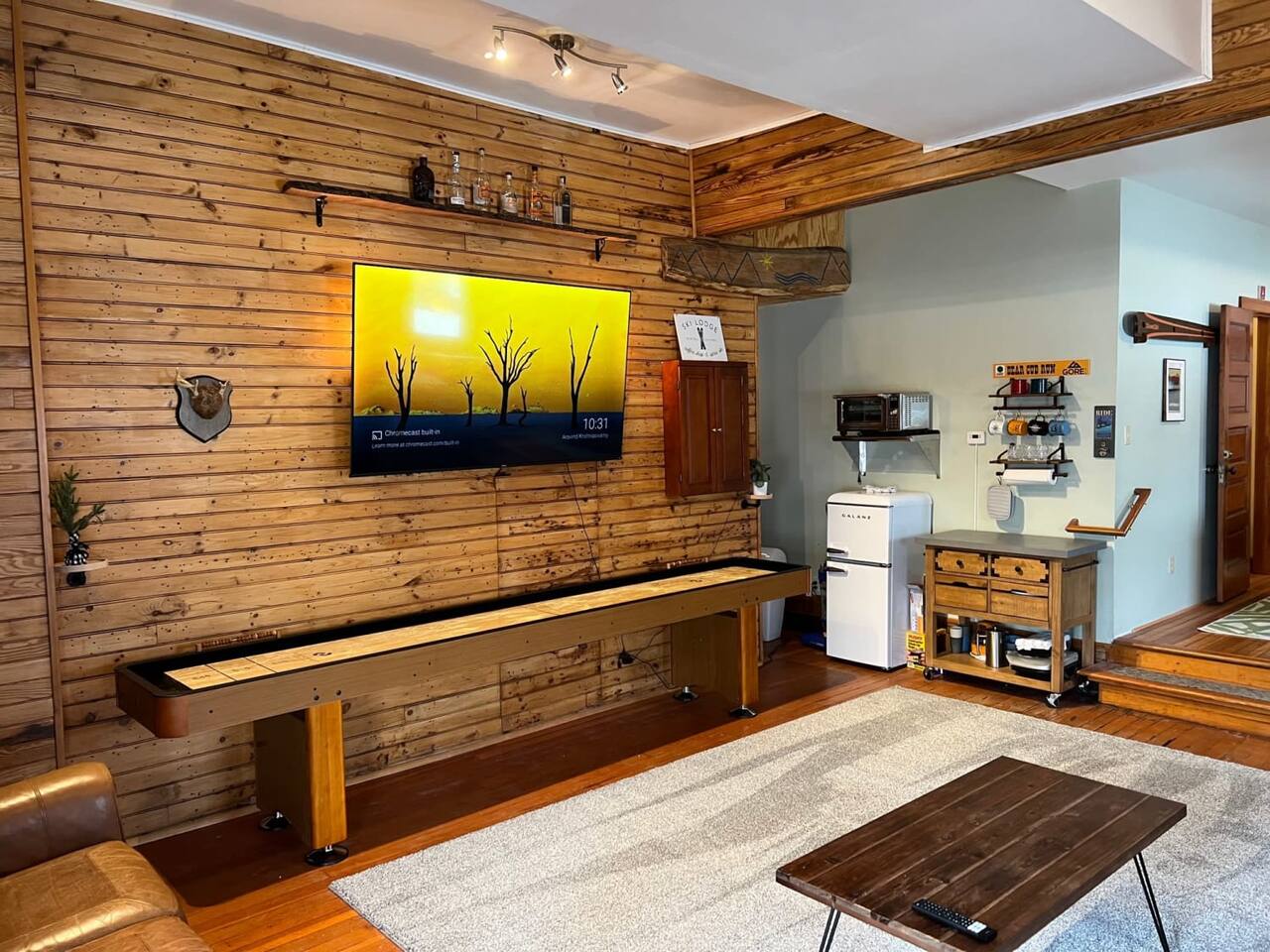 Gore Mountain Getaway Huge house with 3 Apartments