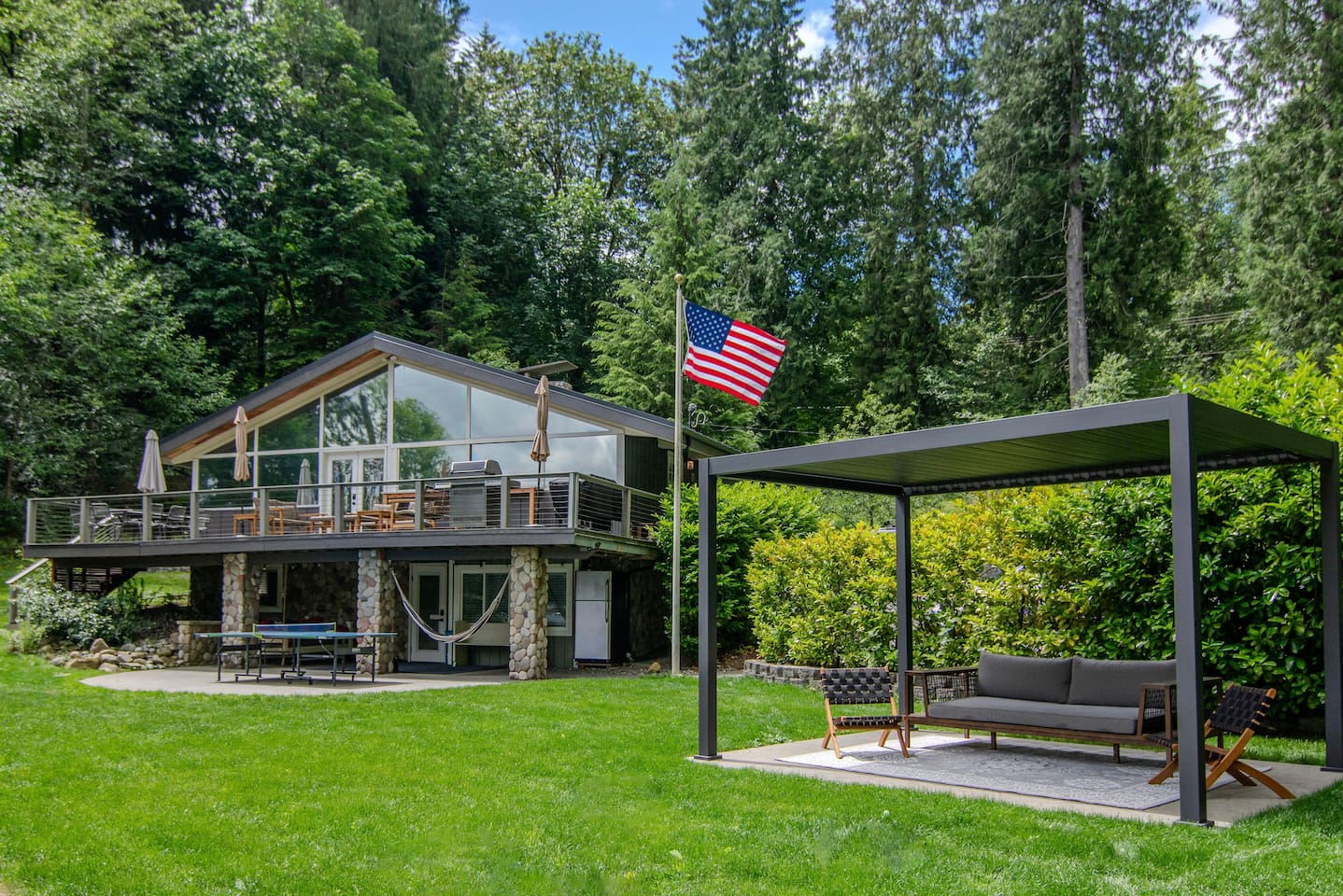 Lakefront | Pickleball | Hot Tub by Stay Madrona