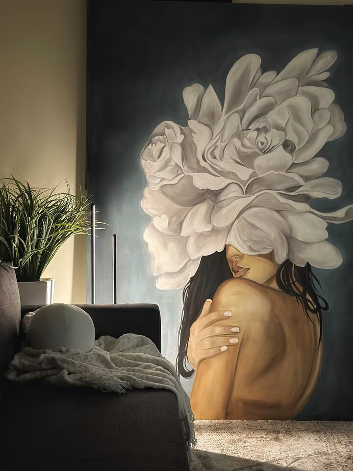 2 Bedrooms • Private Parking • Stylish Urban Haven
