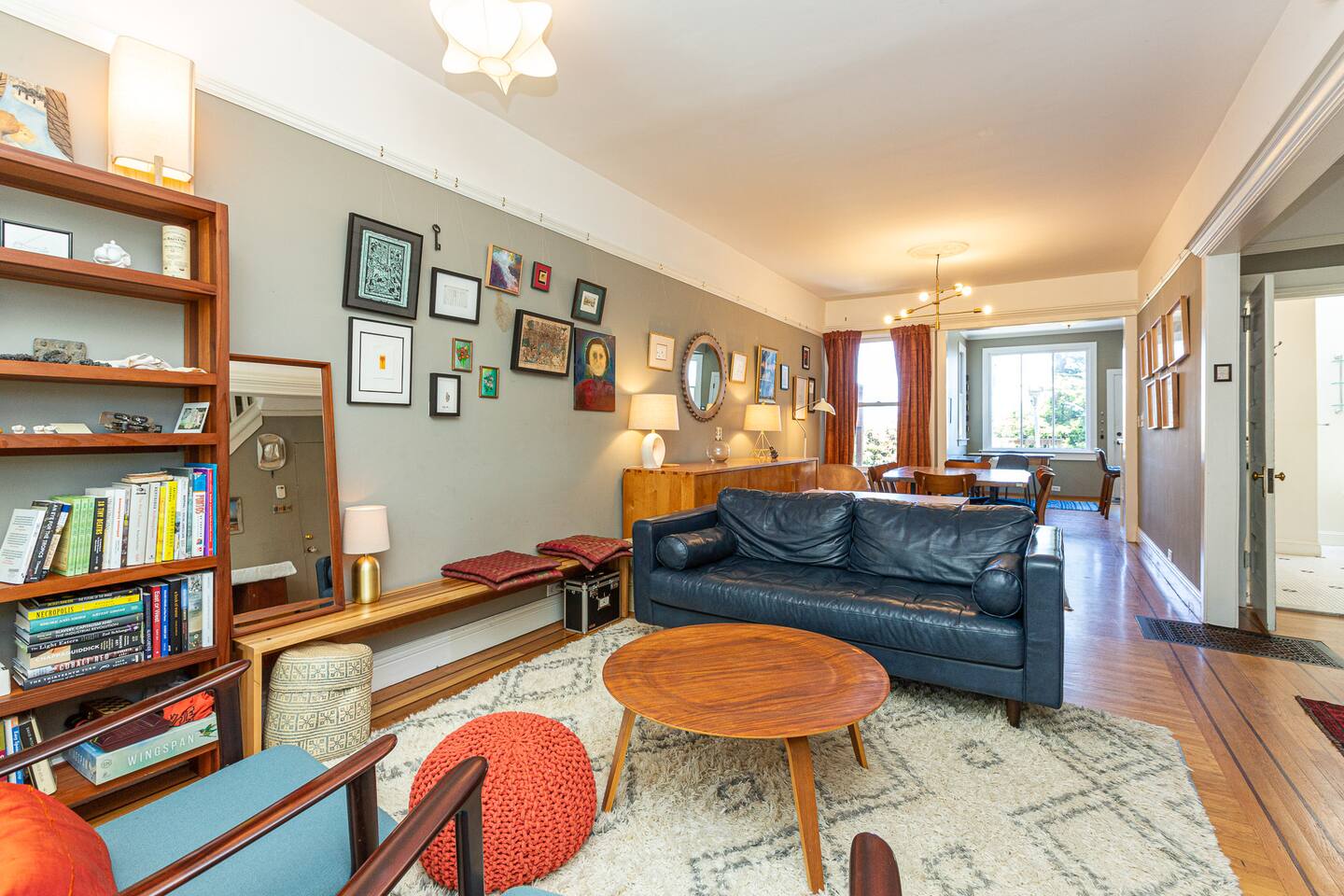 Spacious 2BR retreat w/ skyline views