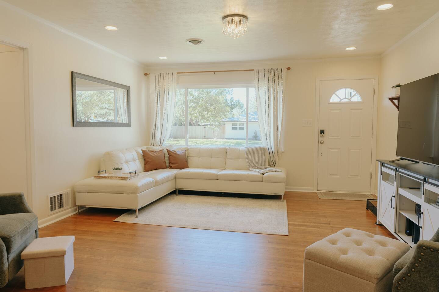 McGregor/Waco home, patio, grill, quiet road-peace