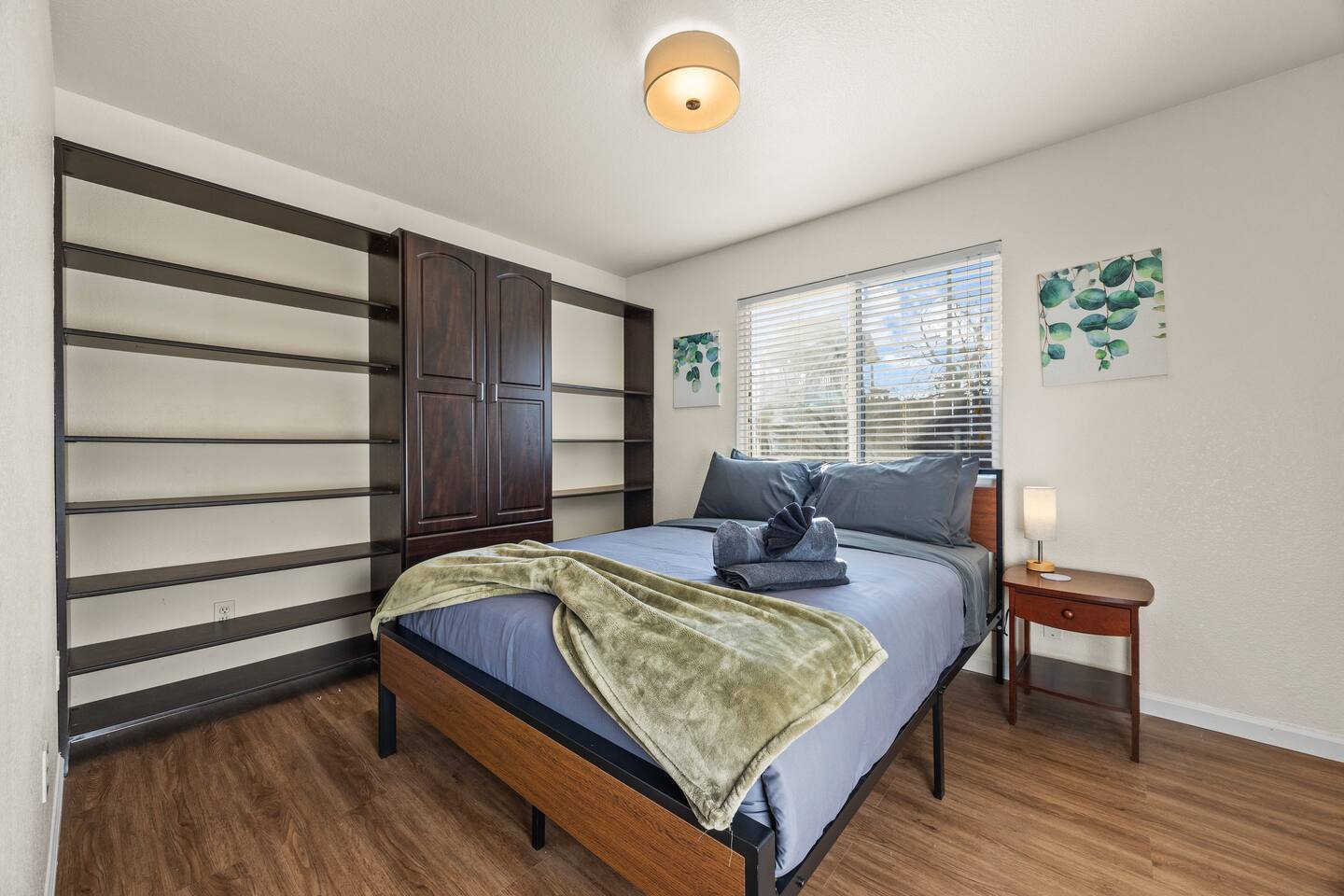 Modern Private Room - Near DT Sac, UCD & Sutter