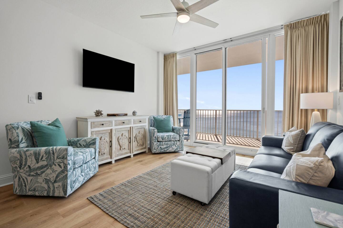 Lighthouse #1109 - 1 Br + Bunk newly renovated!