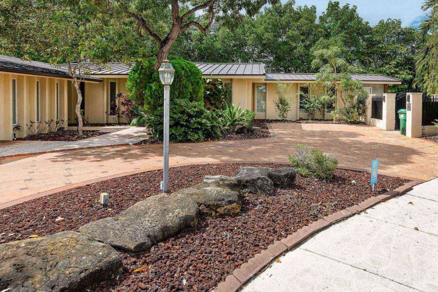 Property thumbnail 23