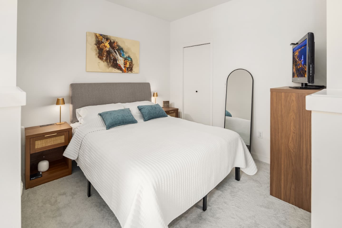 Modern Downtown Seattle Studio W/Amenities