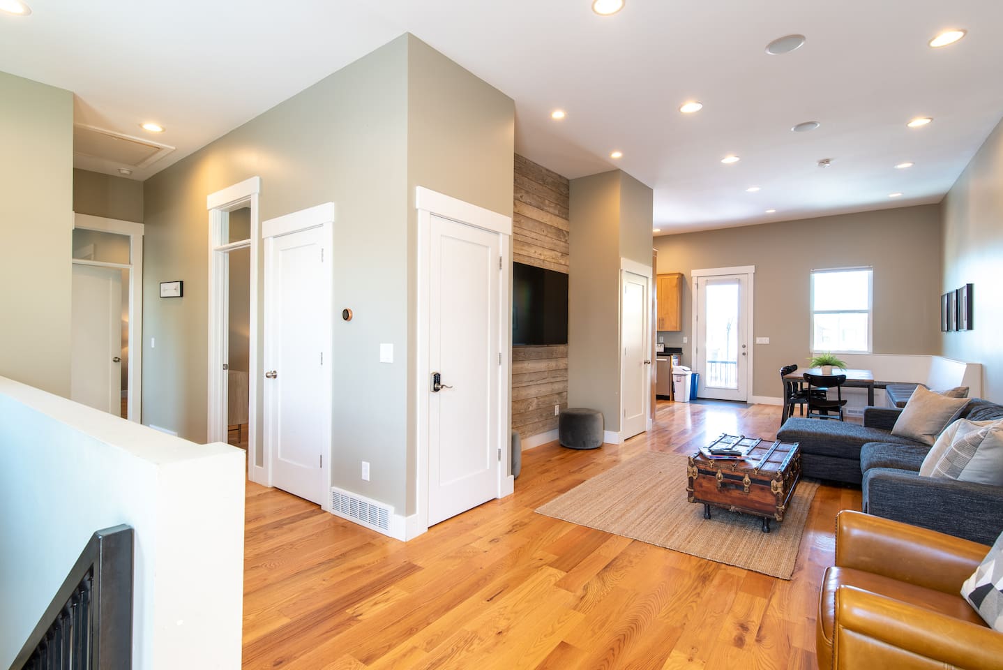 Spacious & Modern House + Close to SLC and Skiing