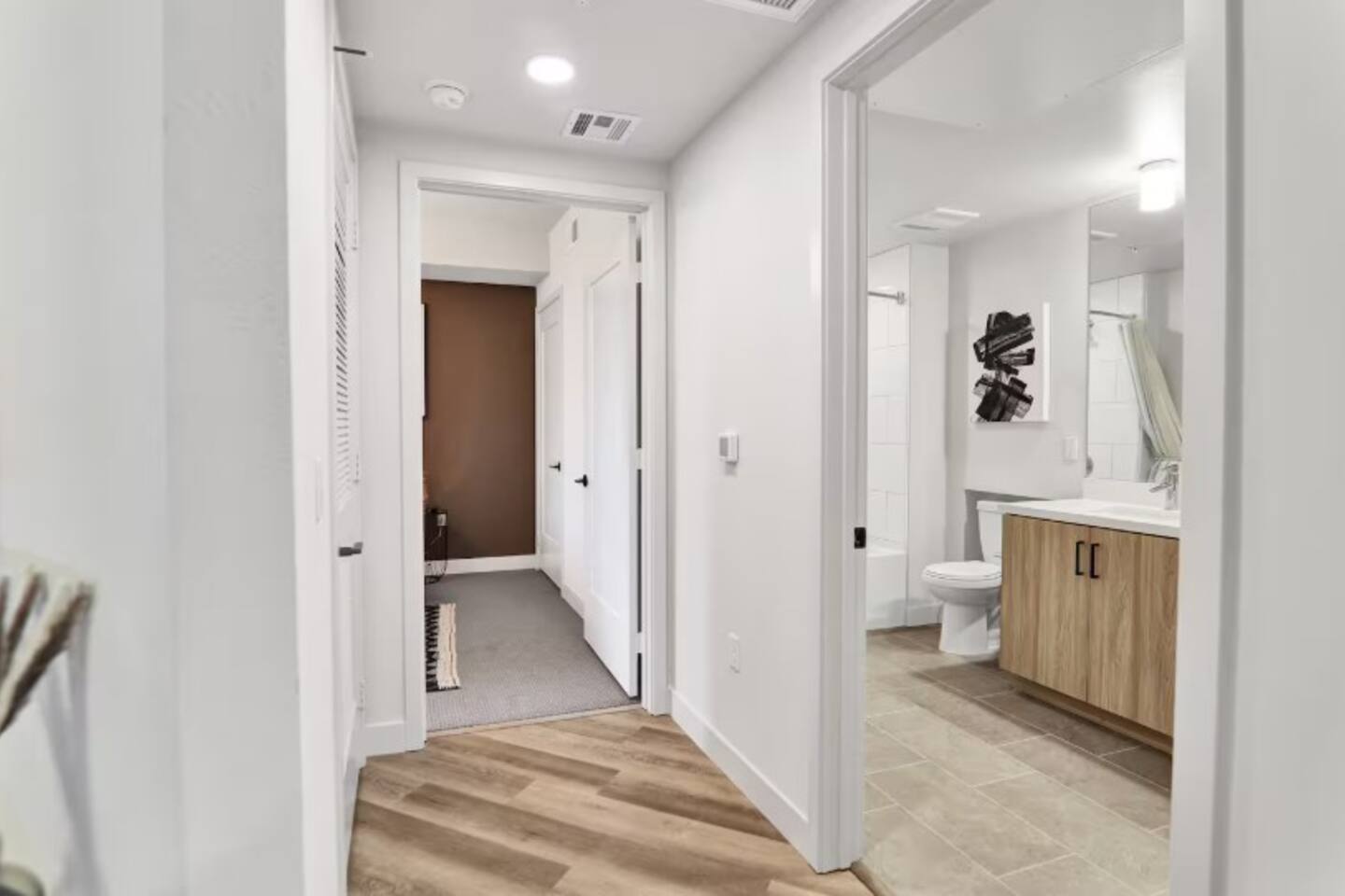 Monthly 1BR + Balcony near Costa Mesa & SNA
