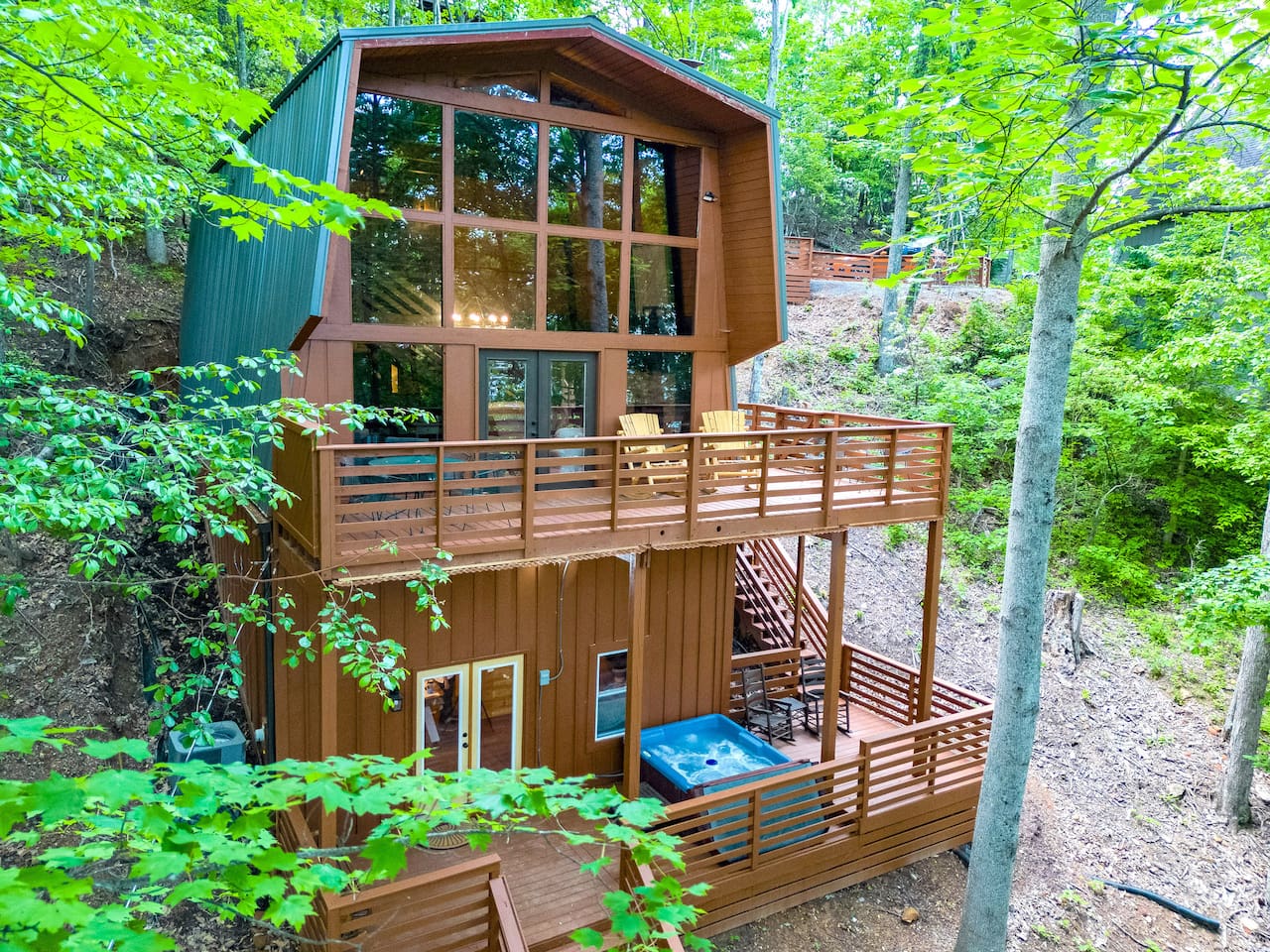 *Mtn Cabin Chalet*Hot Tub*Game Room*Pet Friendly