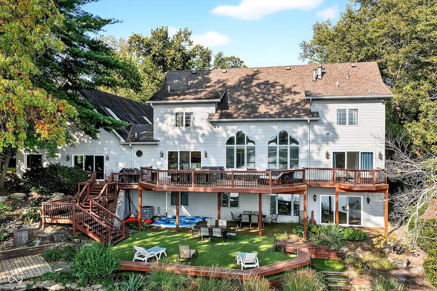 Indoor Pool, Lakefront + Hot Tub · Tons of Arcades