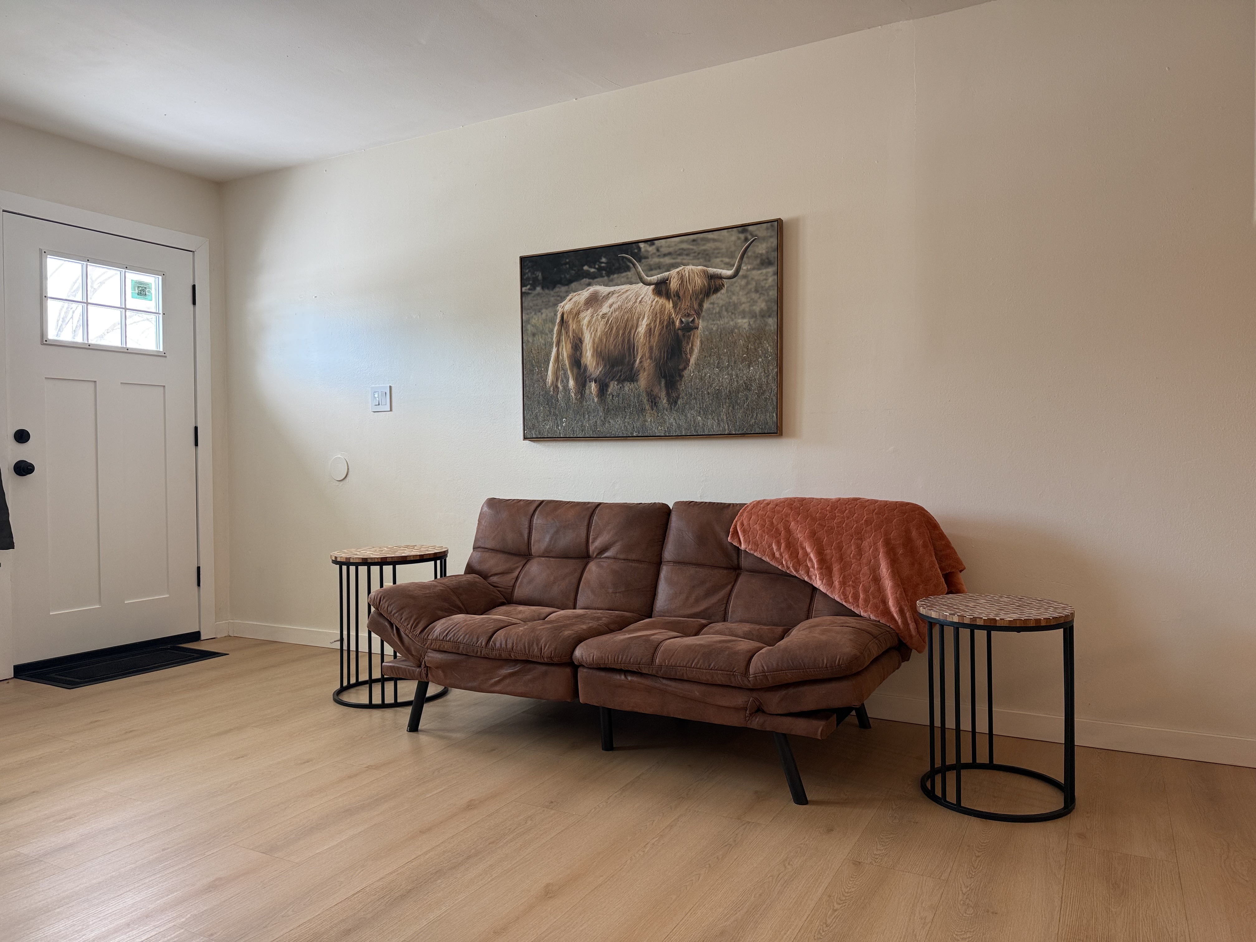 Fairlawn Retreat | 2BR/1BA Newly remodeled Apt