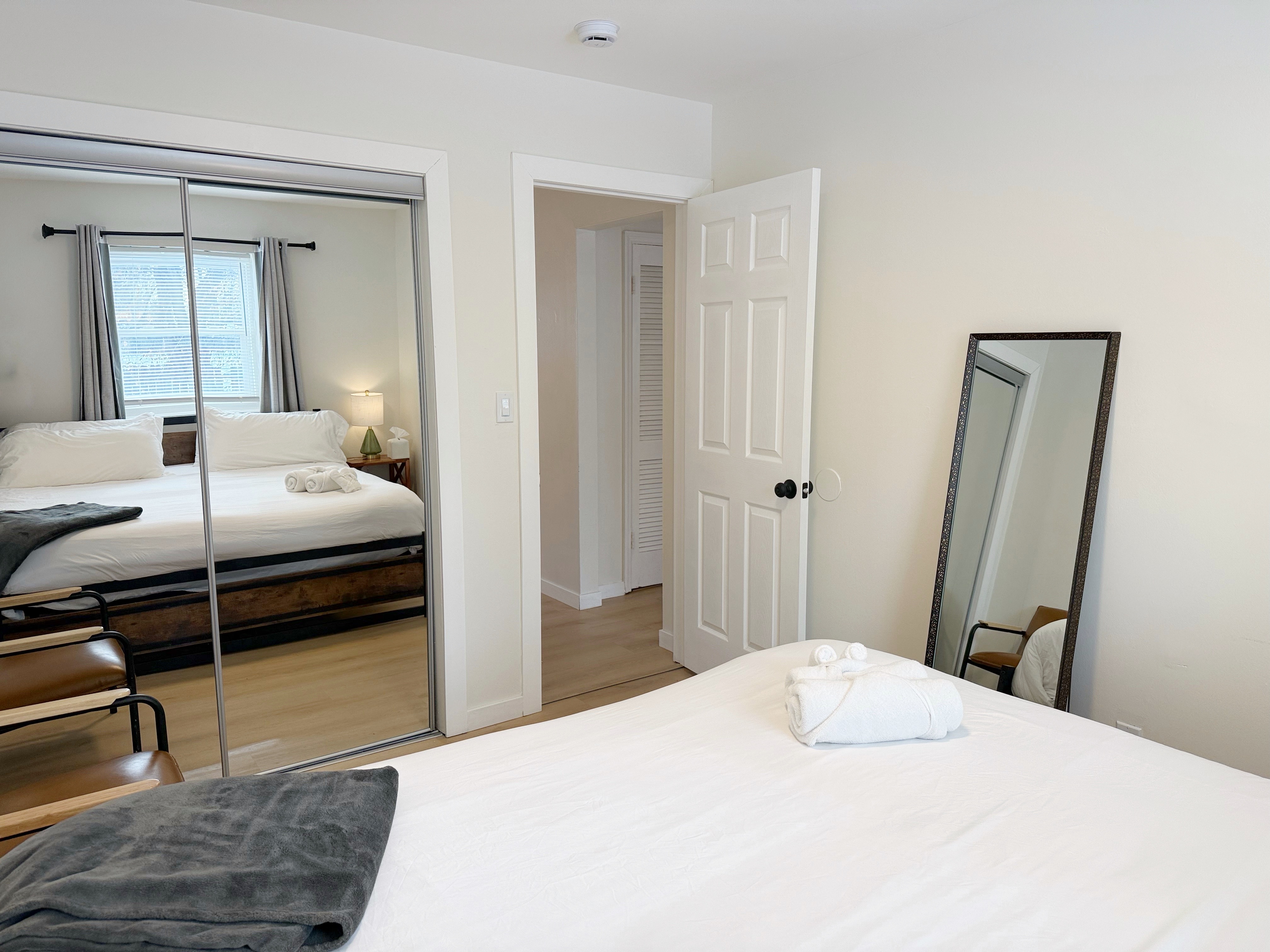 Fairlawn Retreat | 2BR/1BA Newly remodeled Apt