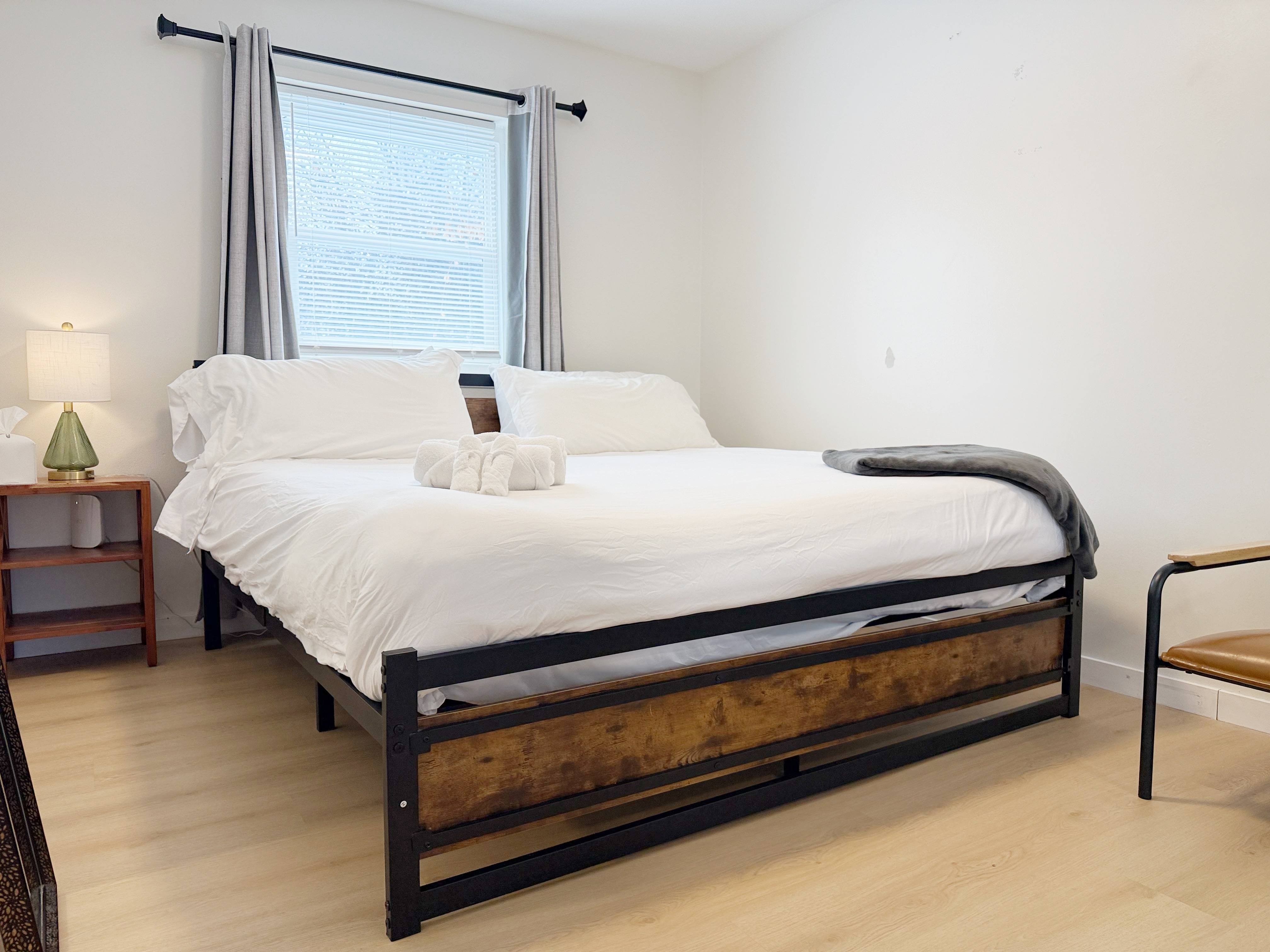 Fairlawn Retreat | 2BR/1BA Newly remodeled Apt