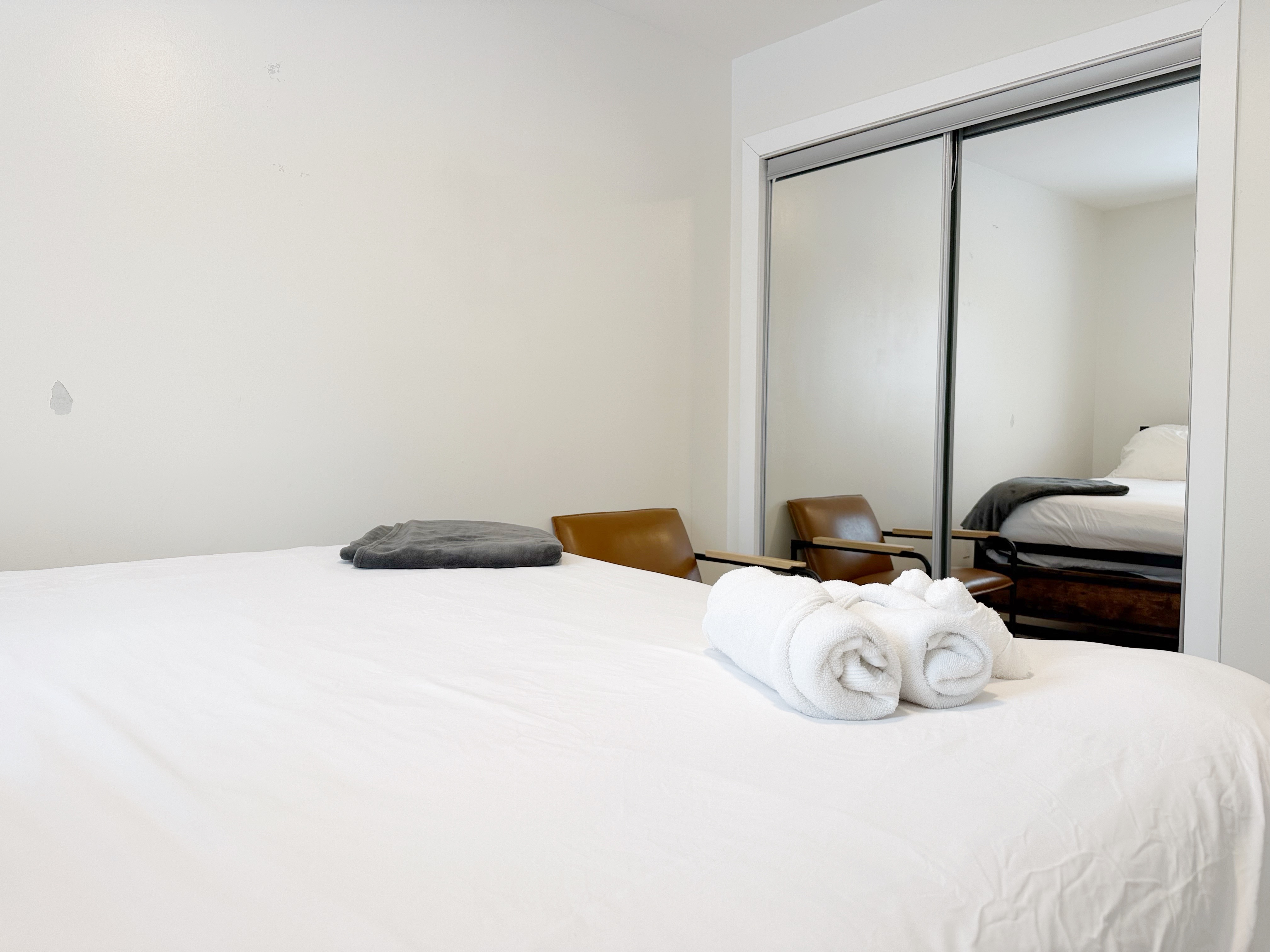 Fairlawn Retreat | 2BR/1BA Newly remodeled Apt