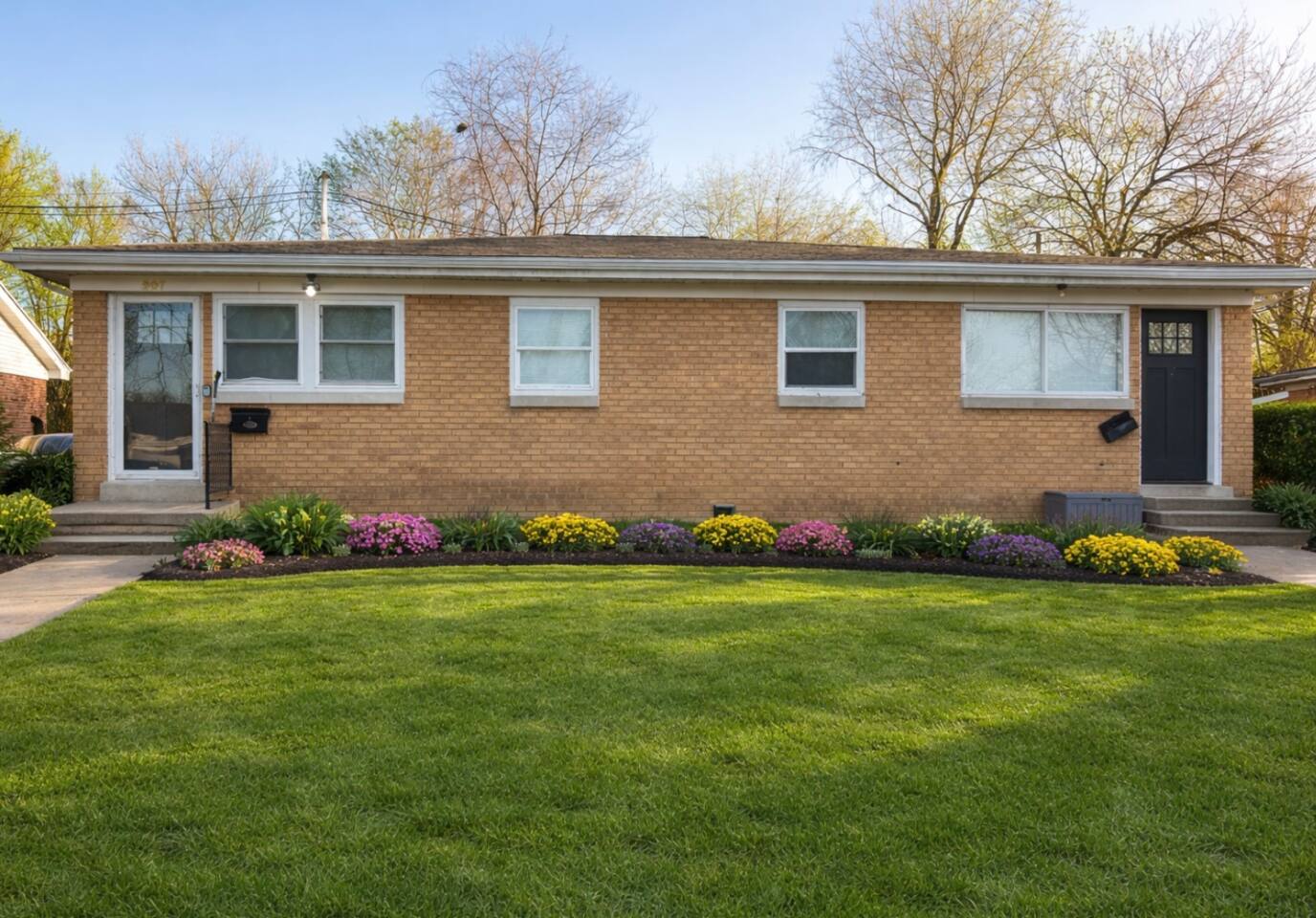 Fairlawn Retreat | 2BR/1BA Newly remodeled Apt