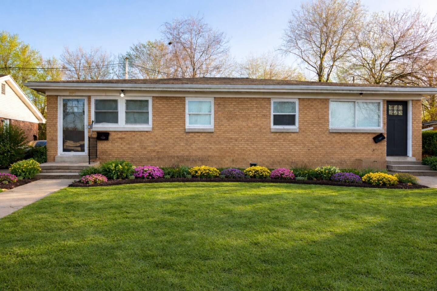 Fairlawn Retreat | 2BR/1BA Newly remodeled Apt