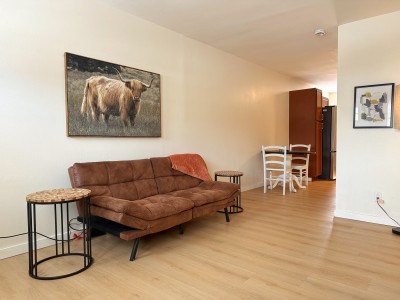 Fairlawn Retreat | 2BR/1BA Newly remodeled Apt