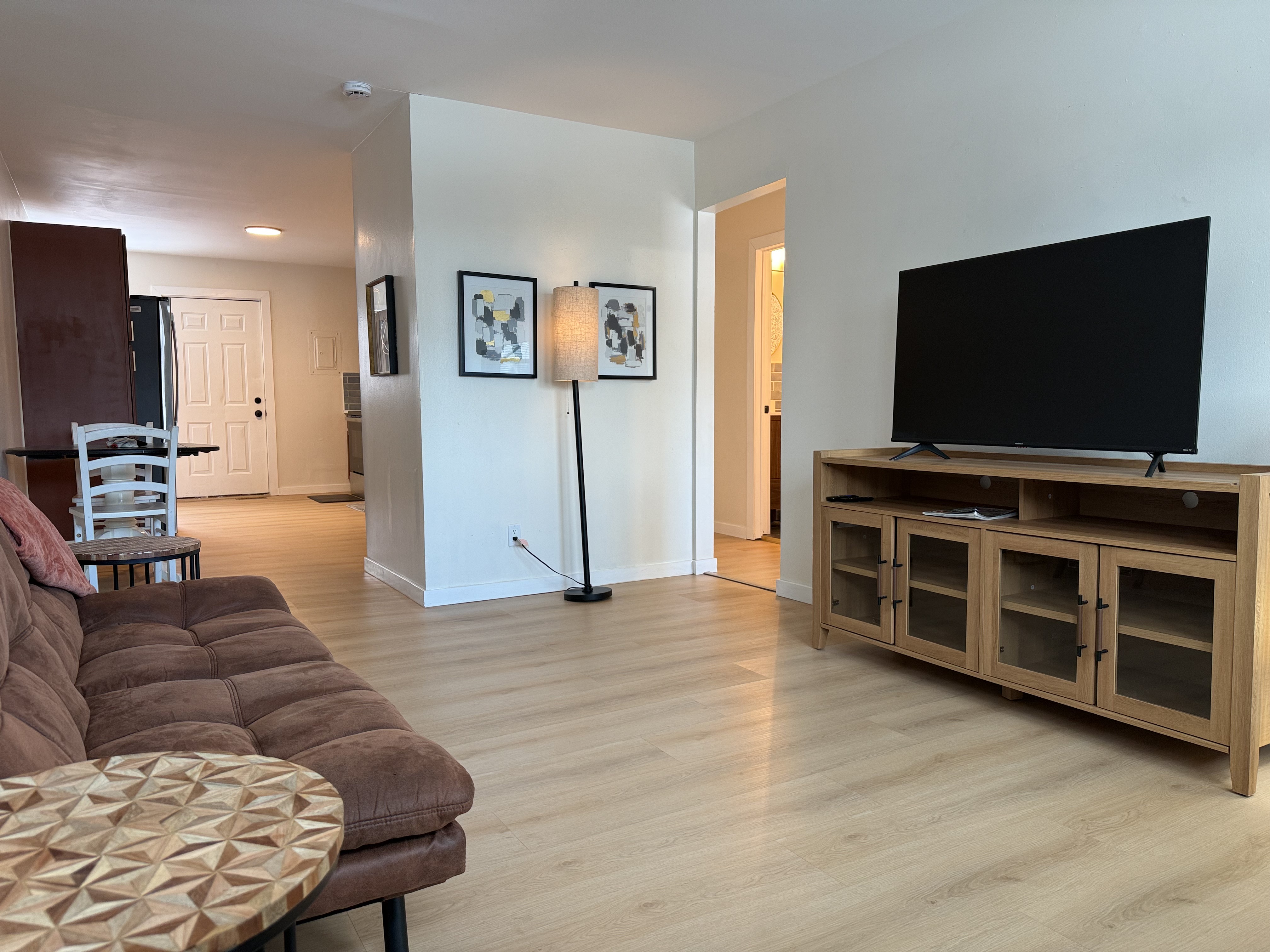 Fairlawn Retreat | 2BR/1BA Newly remodeled Apt photo 5