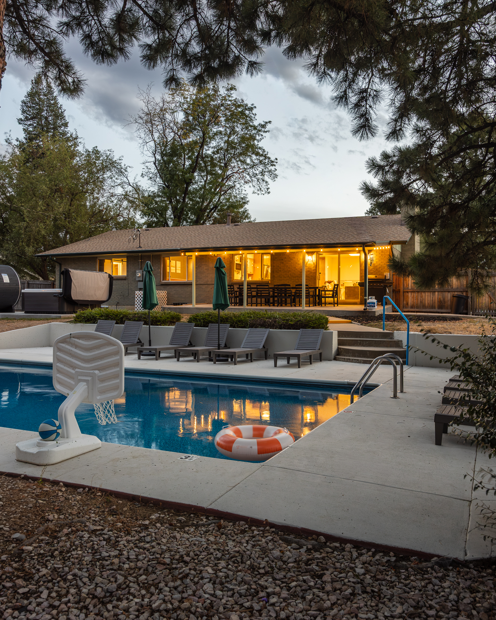 Heated pool open til 10/20|Arvada Basecamp Resort