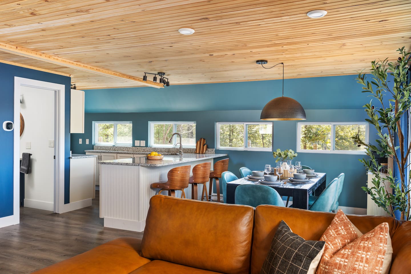 A-Frame Escape | Hot Tub, Lake Views, Game Room
