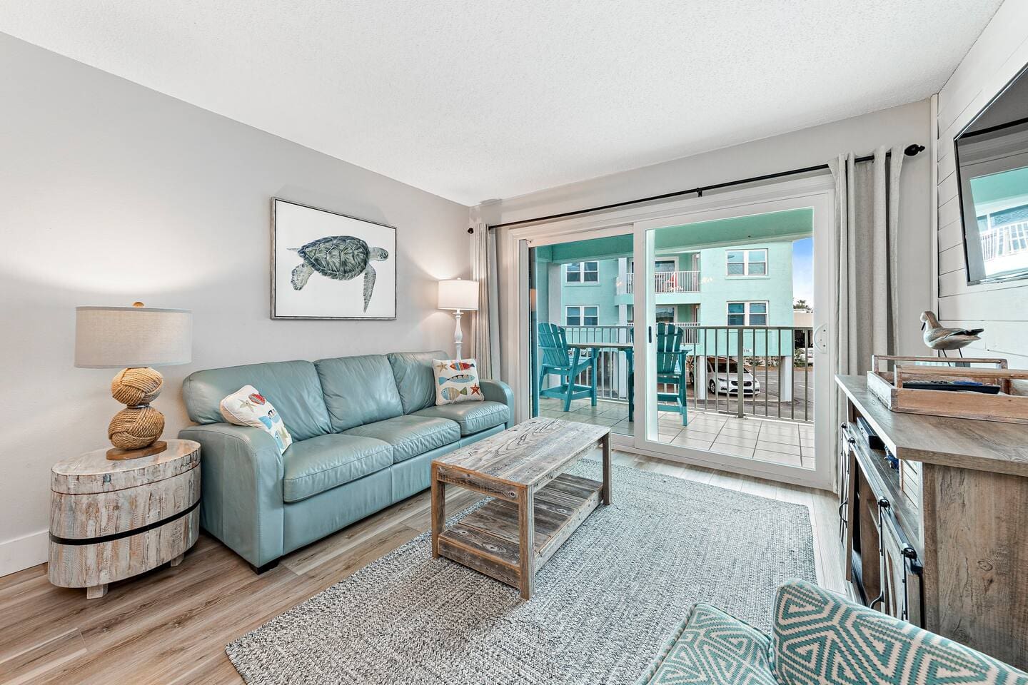 Harbor House 23,Heated Pool, Free Parking for 2