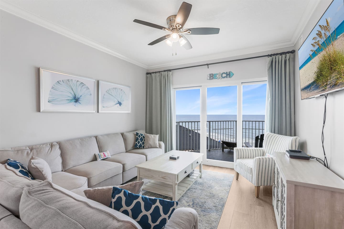 East Corner Gulf Front Unit, Amazing views