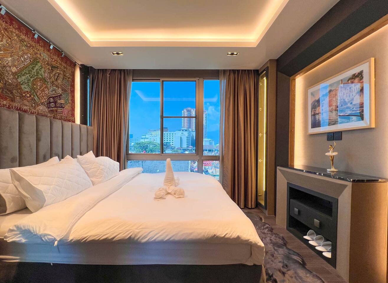 Modern Luxury 1BR @ Night Bazaar Chiang Mai