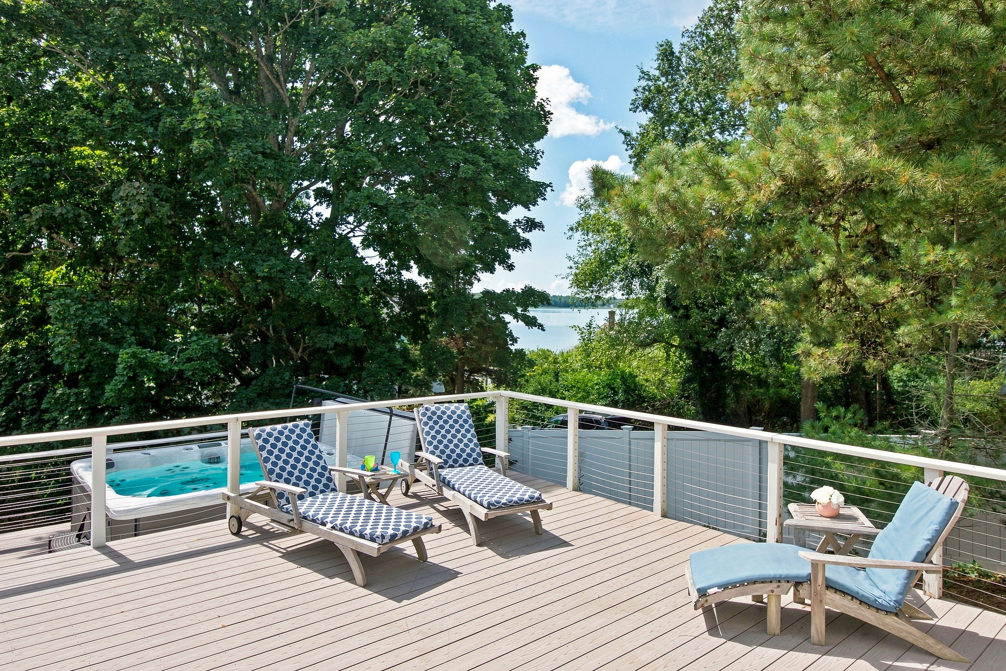 Hot tub, Sauna, Game Room - Waterfront Luxury Home