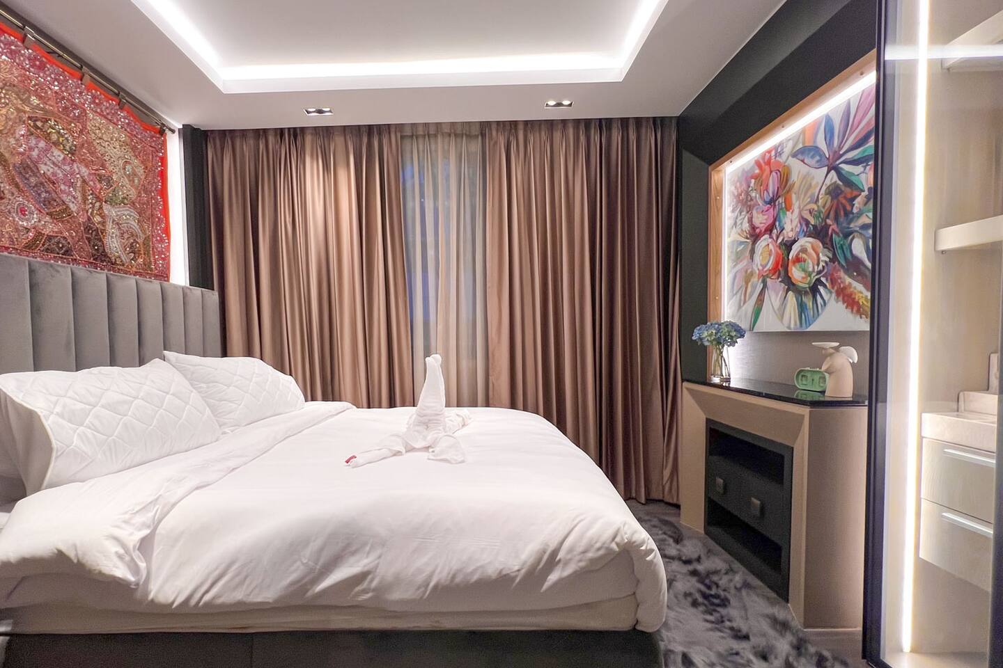 Newly Built 1BR Modern Luxury Condo