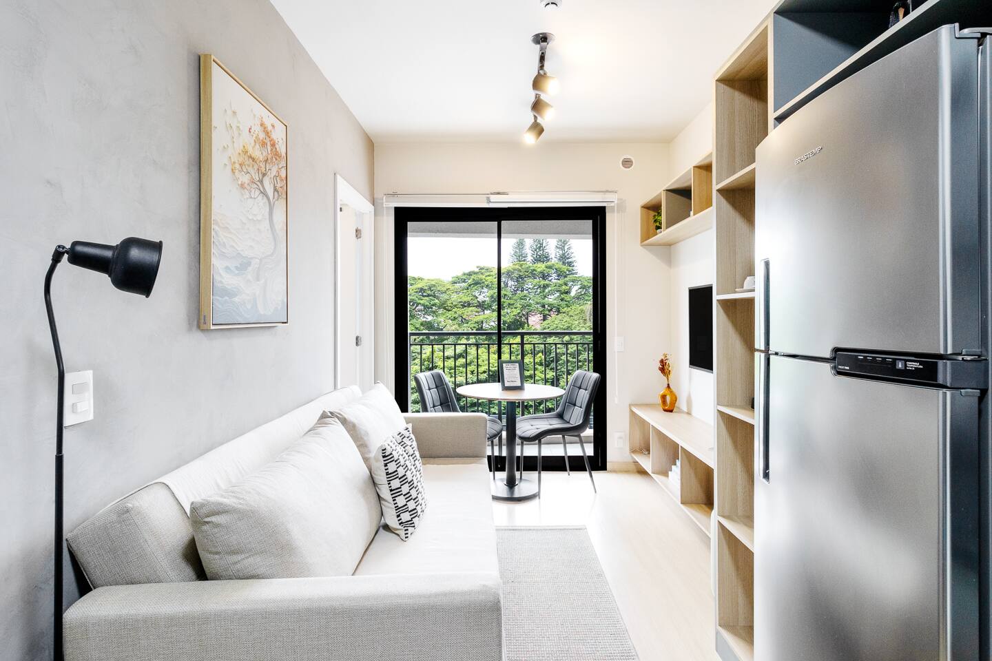 BSR Upscale Apt near Interlagos & Metro w/ Gym