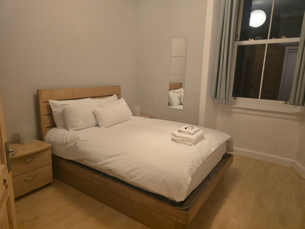 Comfy Semi-Central Stay near Entertainment Park