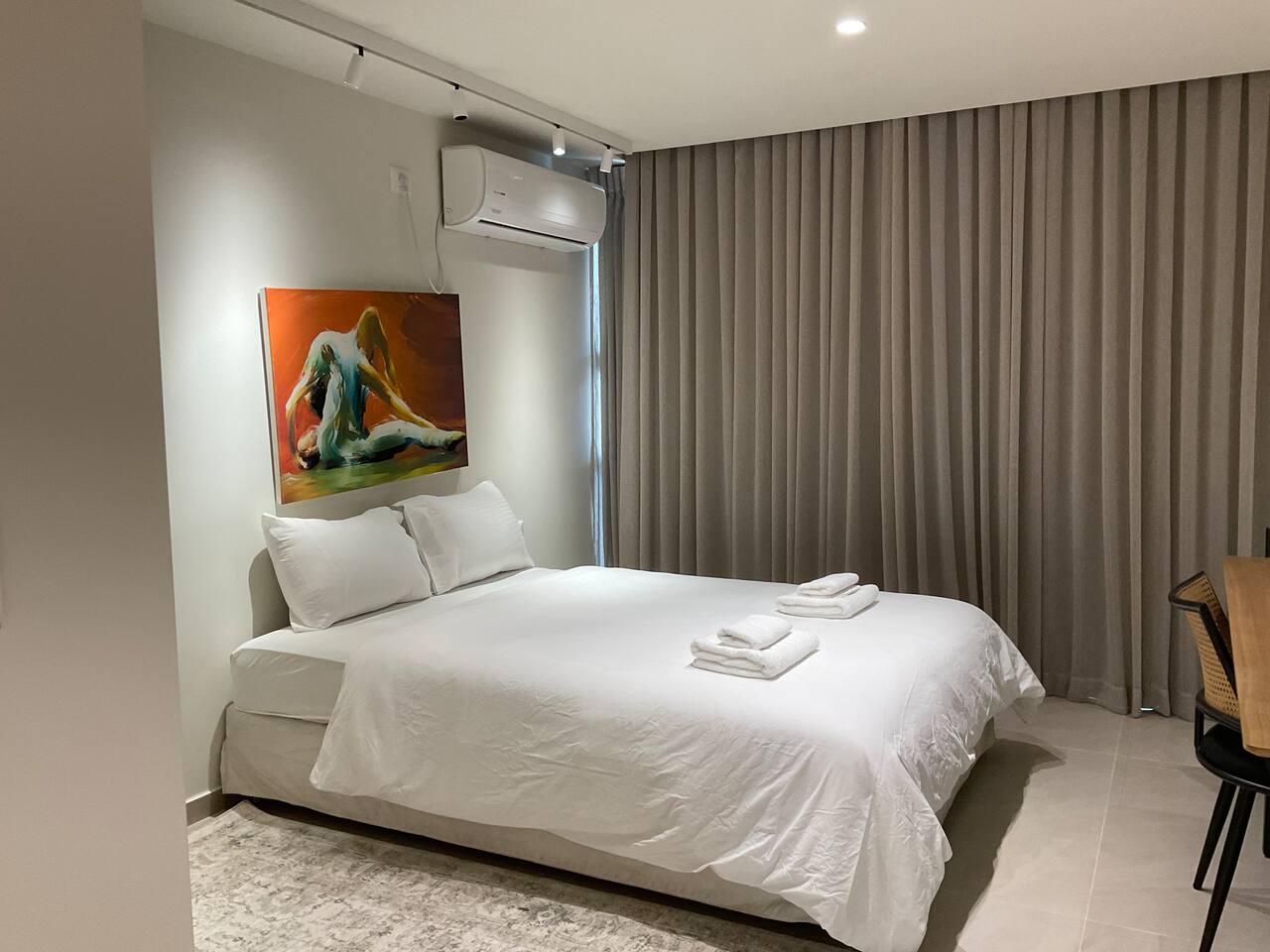 Great Studio Apartment | On The Beach | By Bookiz