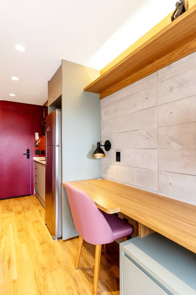 BSR Chick Studio near Allianz Park w/ Rooftop Pool