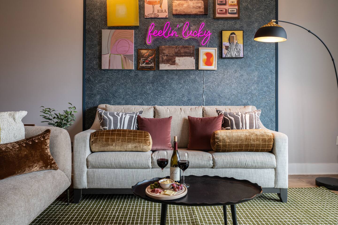 Walkable Downtown | Free Parking | Mountain View