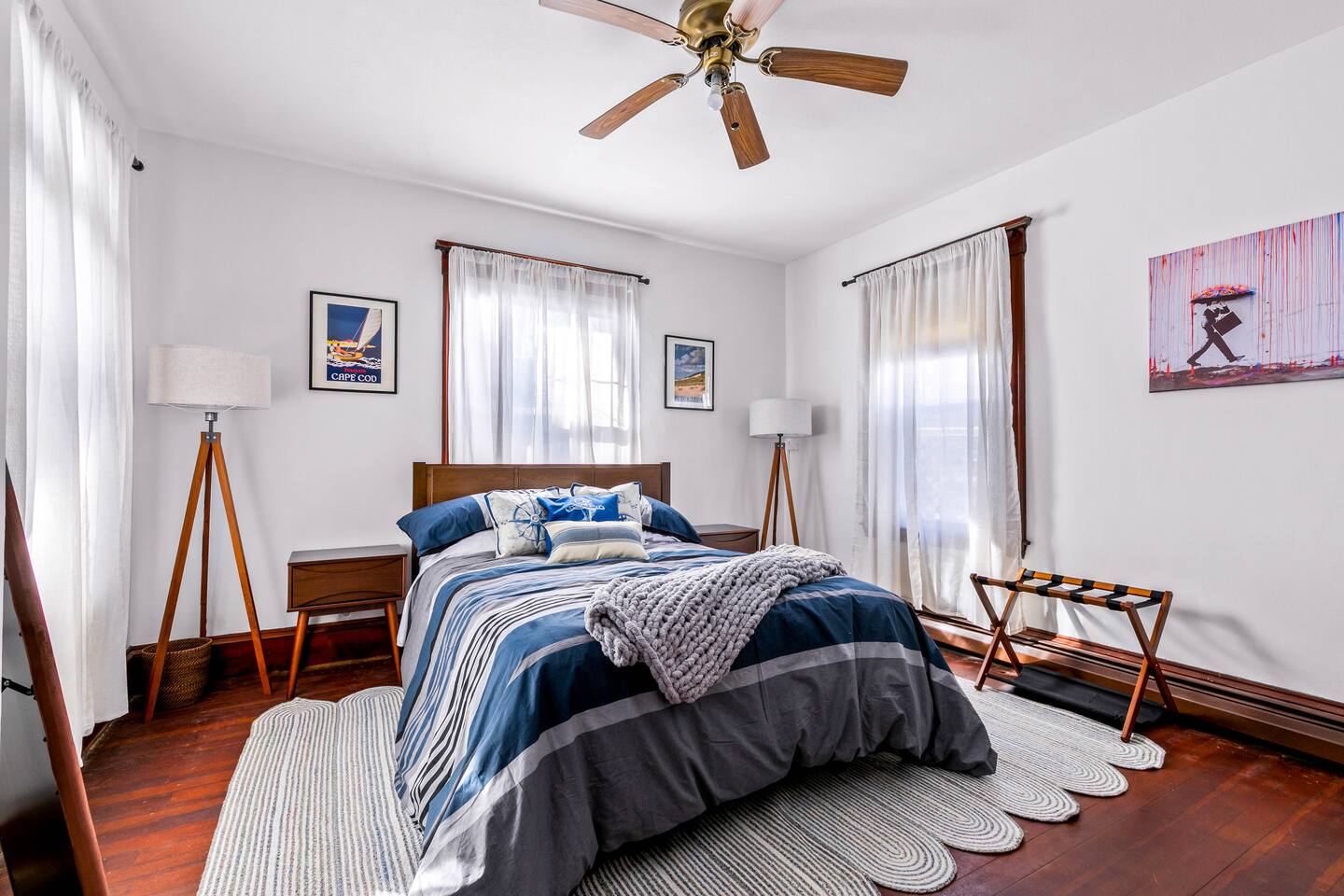 Historic Ptown Charm - Hot Tub, Parking, Yard