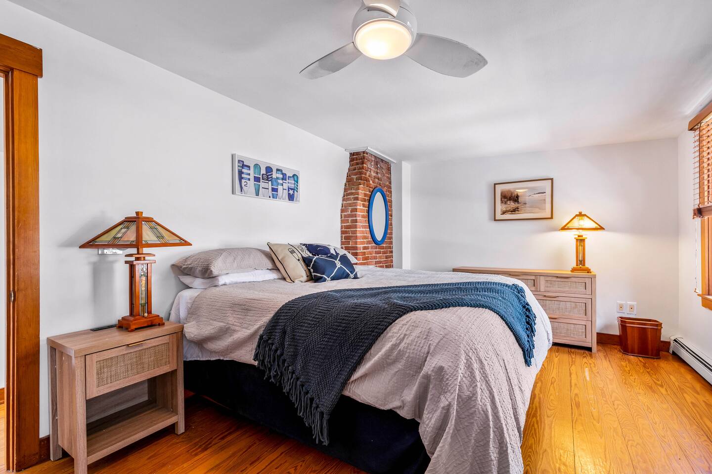 Bright Upper-Level Retreat - Parking + Deck