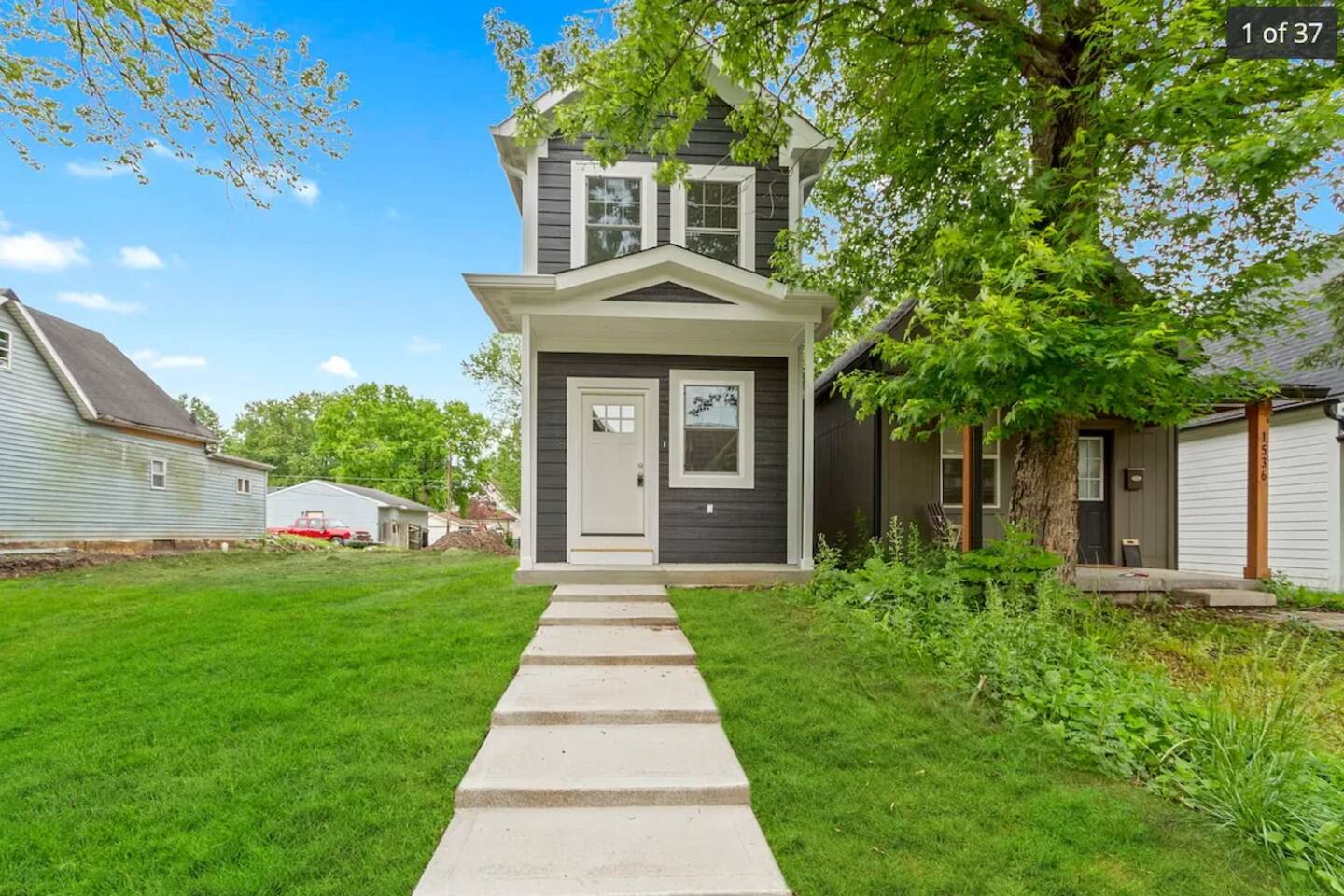 The Little Luxury 2BR Dowtown Home