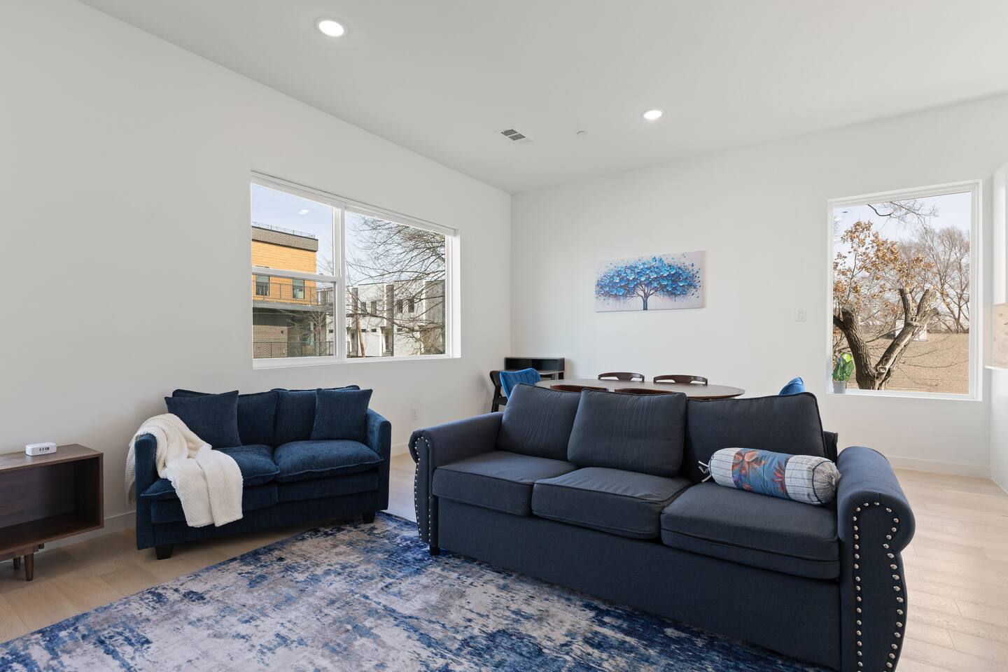 Bishop Arts Condo Near Downtown, Garage, For 6-8