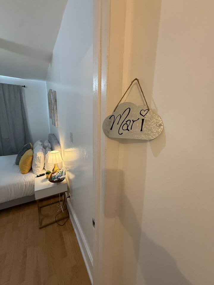 Mari Private Room near Yale, Hospitals & Downtown