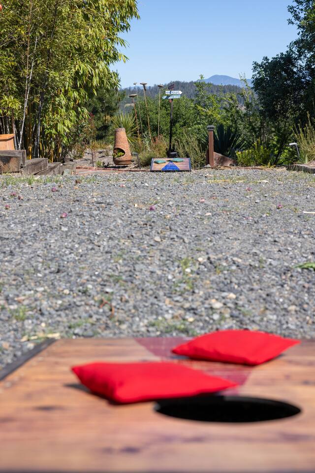No downtime here at Hummingway Ranch! 