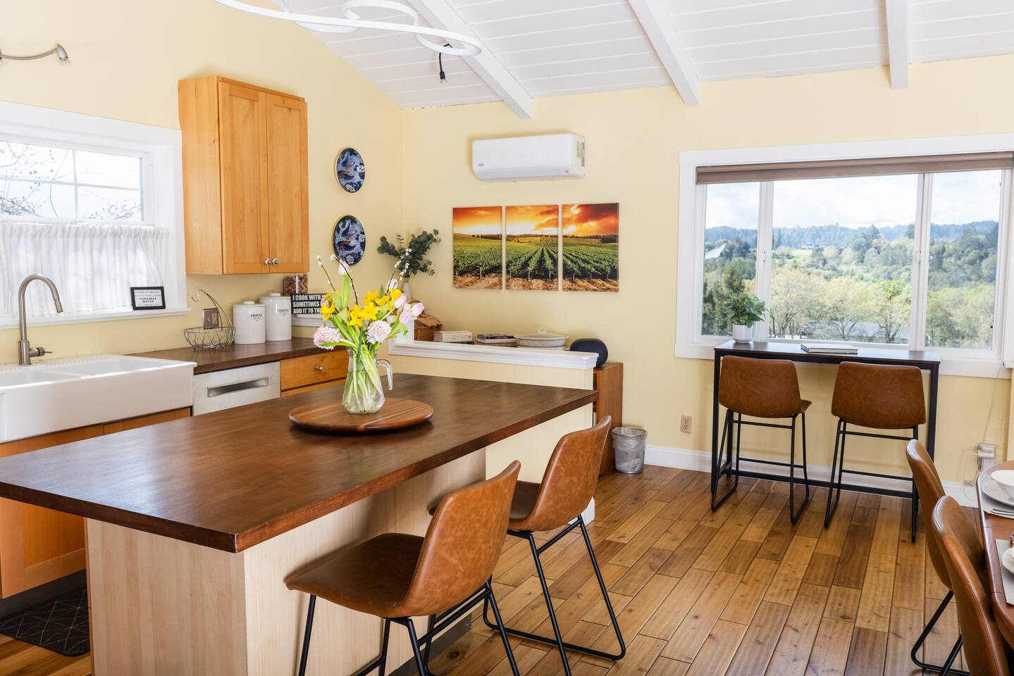 Warm wood, open space, and easy moments.