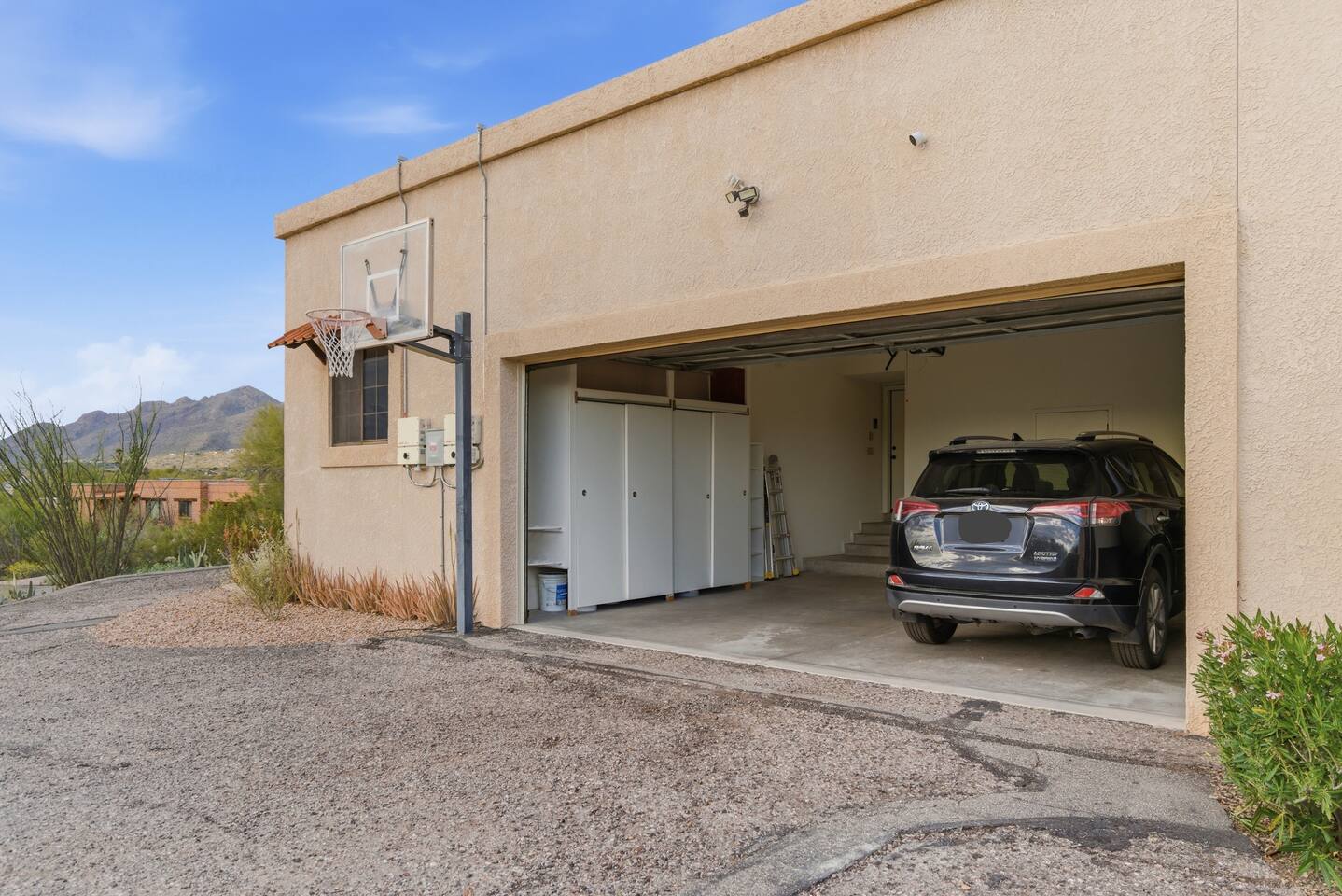 Saguaro Crown | Premier 4 BD Foothills Escape