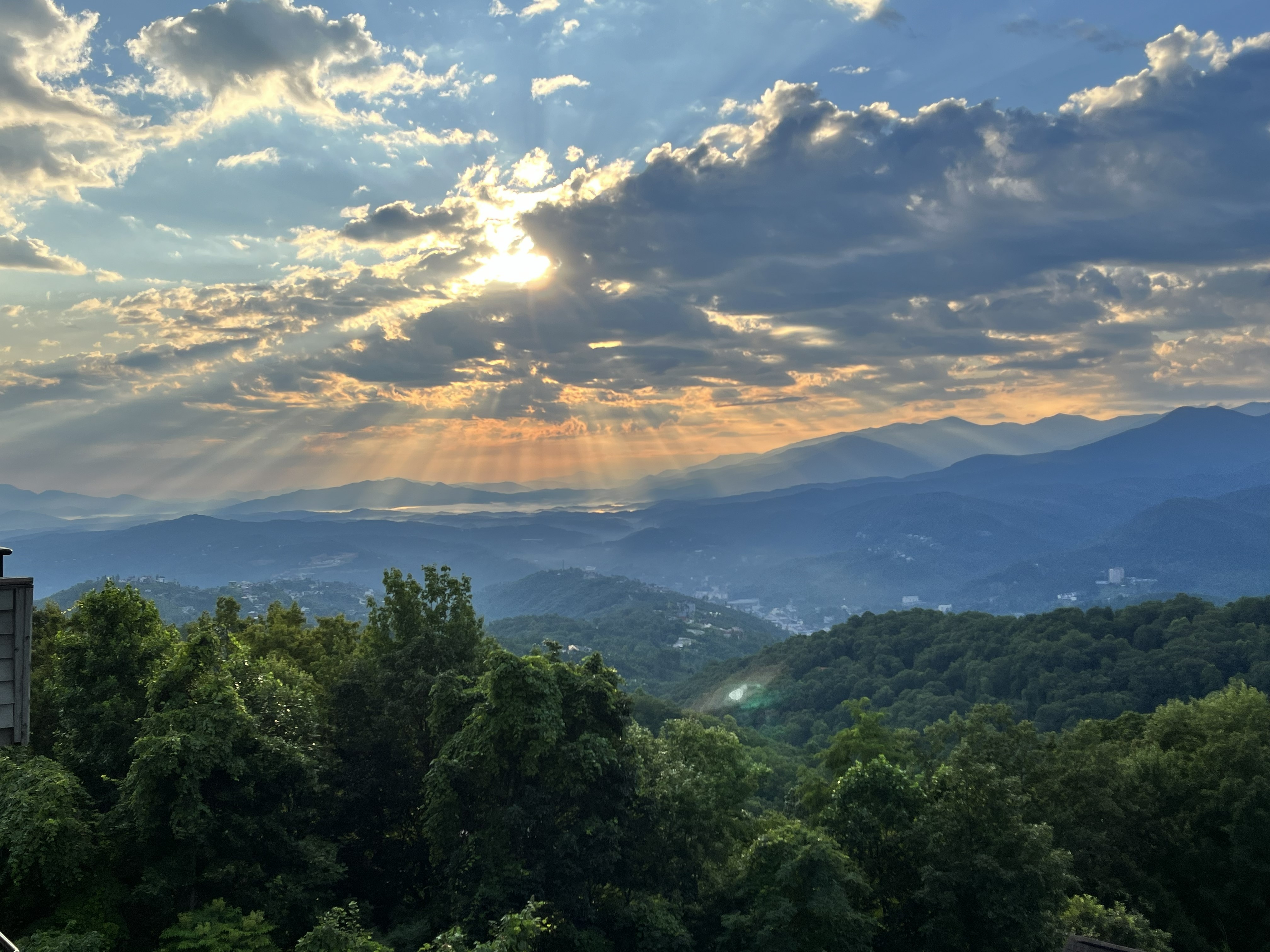Smoky Mountain Escape - Incredible Mountain Views!