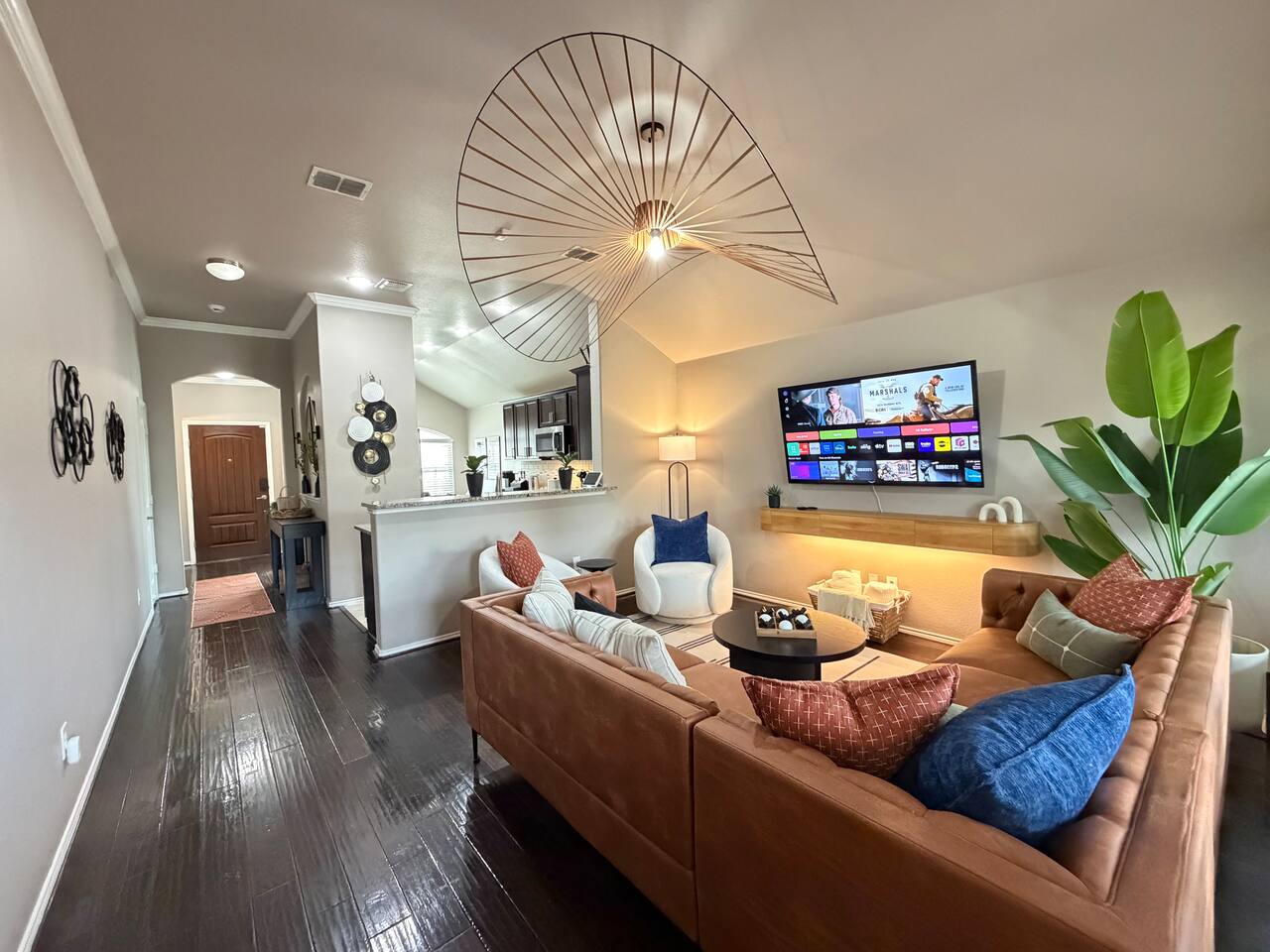 New Modern Retreat – Extended Stay Near PGA Frisco