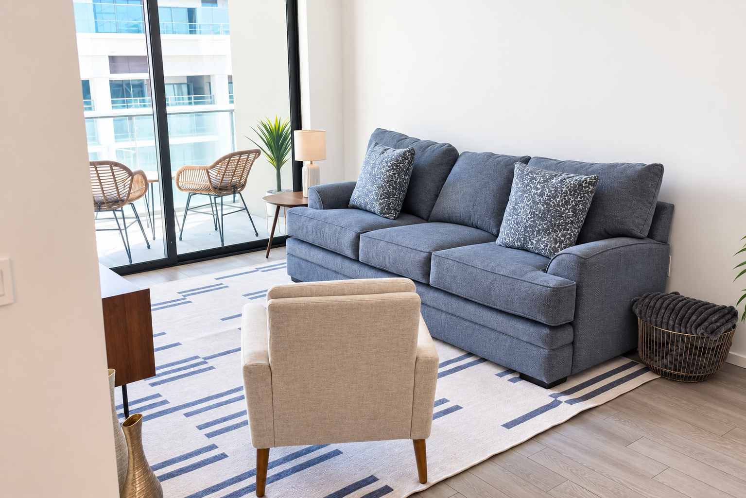 Downtown Miami Highrise with Amazing Water Views